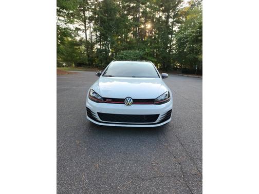 2017 Volkswagen Golf GTI SE 4-Door